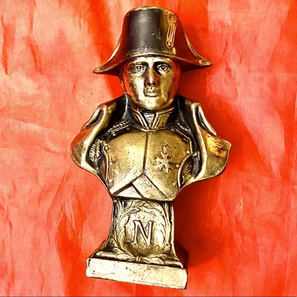 VINTAGE FRENCH NAPOLEON BUENAPORTE METAL FIGURINE